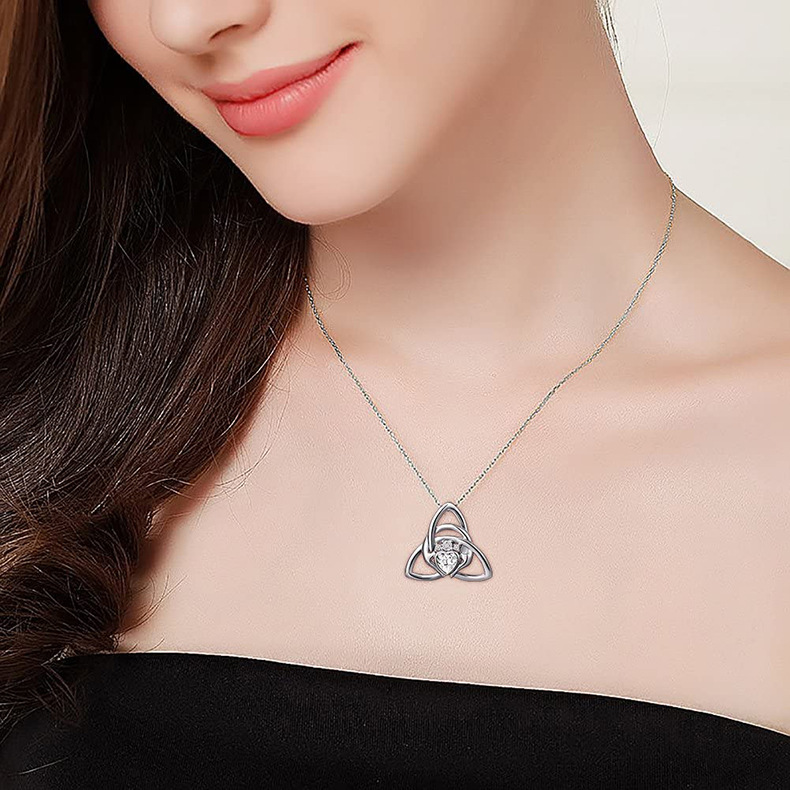925 Sterling Silver Material Celtic Knot, Heart Shape Pattern 925 Sterling Silver Celtic Knot Heart Shape
