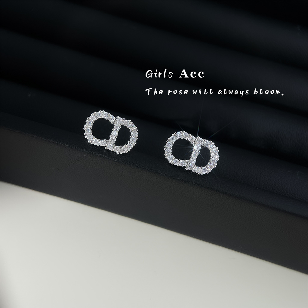 156565-恢复的_0015_耳语场景新水印 拷贝 16.