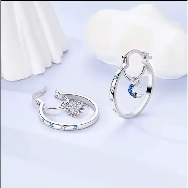 European and American Cross-Border New Double-Layer Earrings for Women, Exquisite and Fashionable Star and Moon Ear Jewelry with a Trendy Design, Popular Best-Selling Style