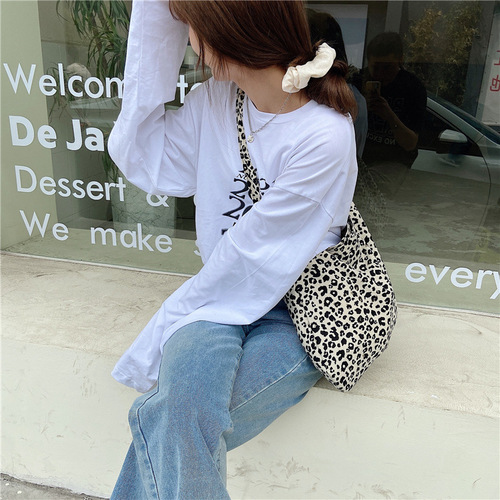 13165 Fashionable Small Leopard Print Crossbody Bag Large Capacity Shoulder Shopping Bag Fashion Canvas Bag Women’s Trendy Wholesale