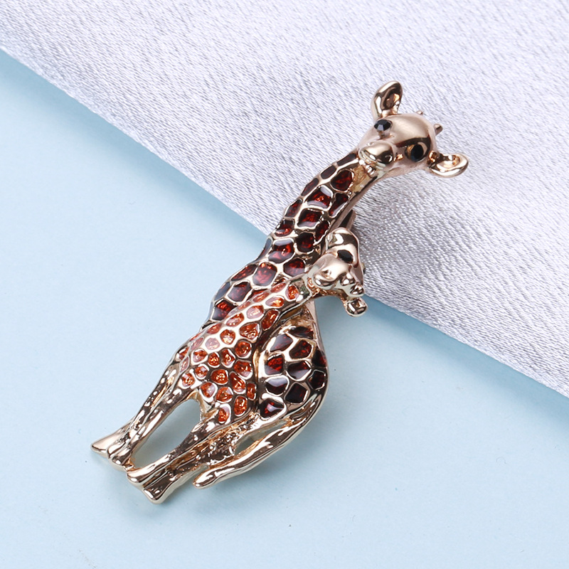 Exaggerated Pin Giraffe Alloy Enamel Women's Brooches display picture 2