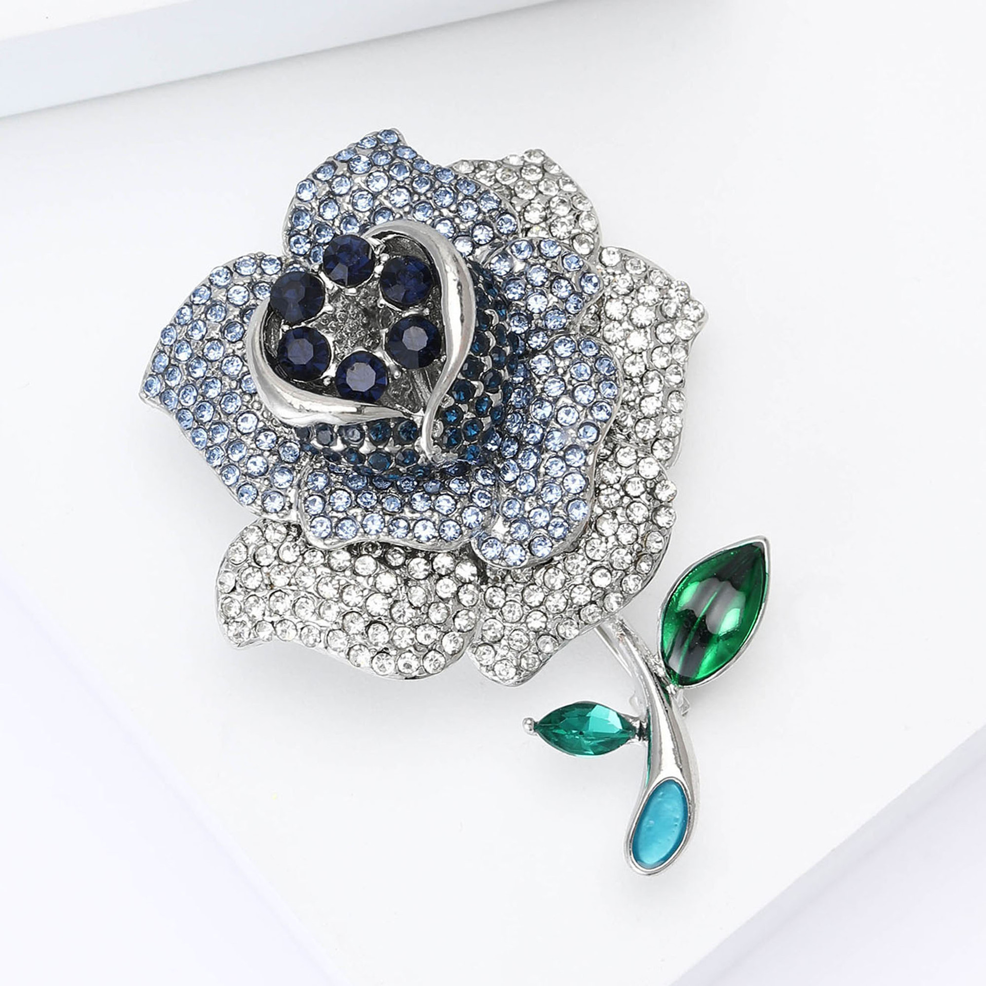 All Seasons Season Elegant Vintage Style Pin Rose Flower Alloy Rhinestones Women's Brooches