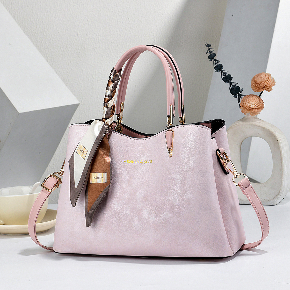 2026 nueva tendencia de madres de mediana edad bolsas de mano de estilo nacional de gran capacidad para viajar bolsas de hombro al por mayor