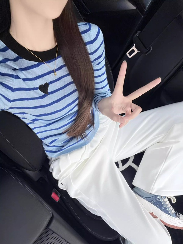 小香风韩系蓝色条纹针织衫毛衣女早秋季设计感短款内搭打底衫上衣|undefined