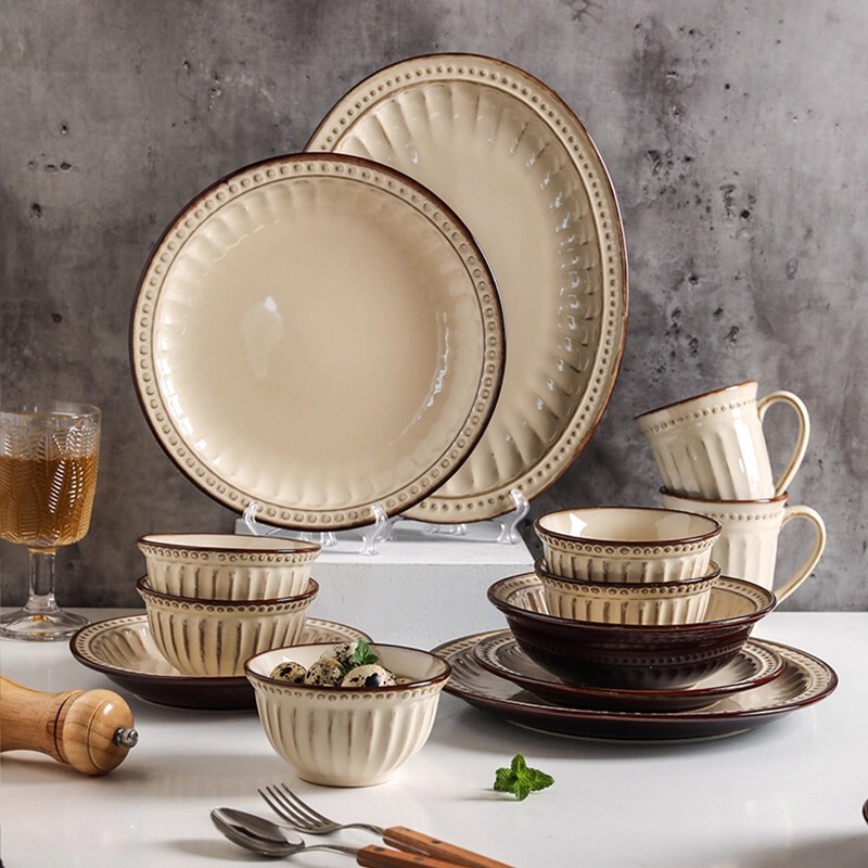 2026 Modern Housewife French Retro Ceramic Bowl and Plate Dinnerware Set for Home Use, High-End Feel