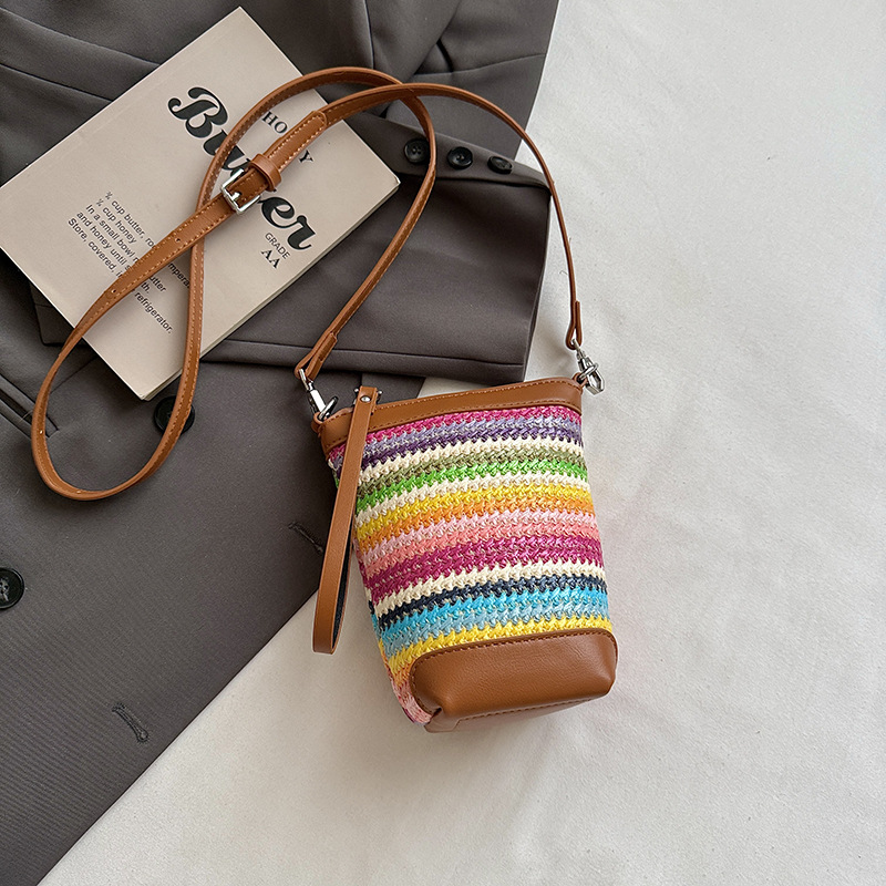 Verano simple moda versátil hombro bolso de teléfono móvil red playa roja rayas bolso de cubo de agua trenzado patatas fritas bolso de mochila image 9