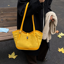 跨境小众通勤包女高级质感时尚菜篮子单肩腋下包绒面慵懒风托特包