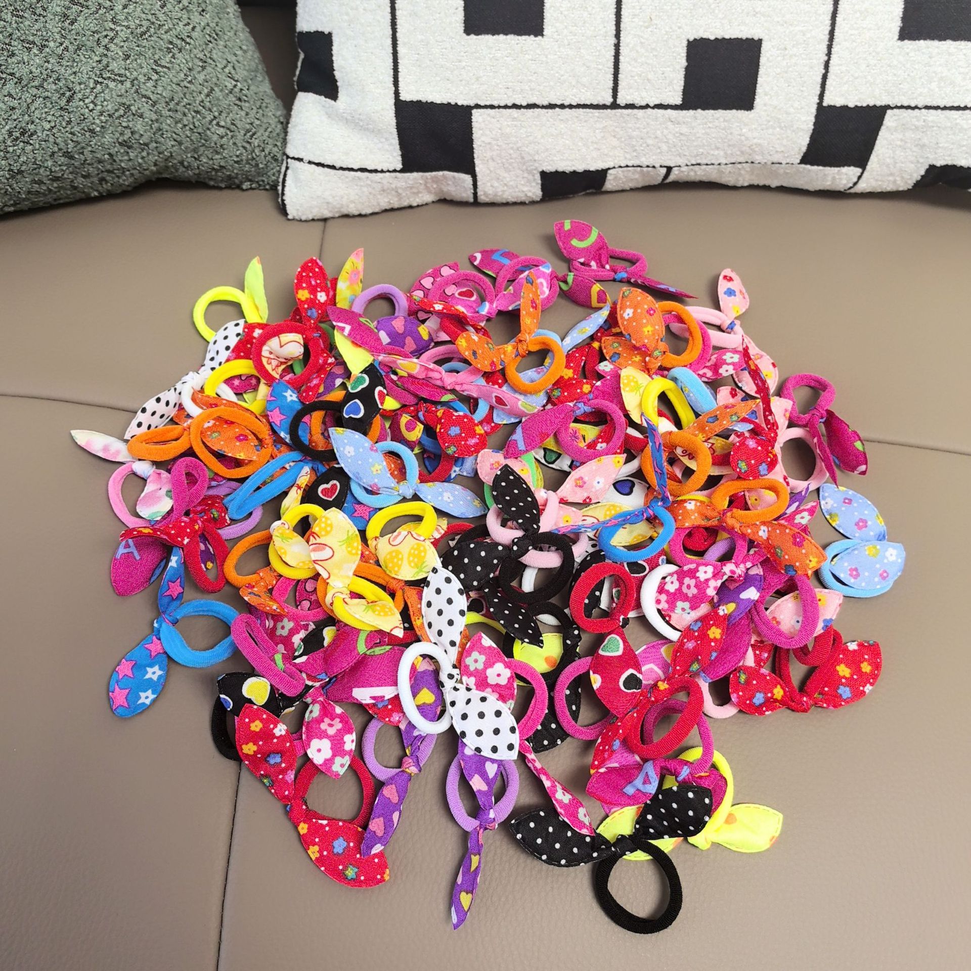 小号兔耳朵发圈毛巾圈宝宝扎头发皮筋儿童头绳淘宝小礼物发饰批发