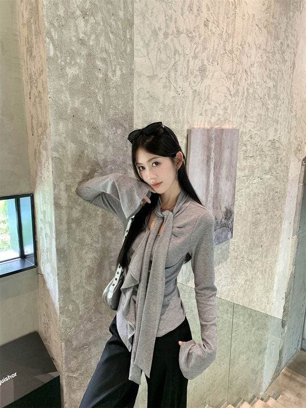 灰色荷叶边飘带圆领T恤针织衫女秋季新款不规则修身长袖打底上衣|undefined
