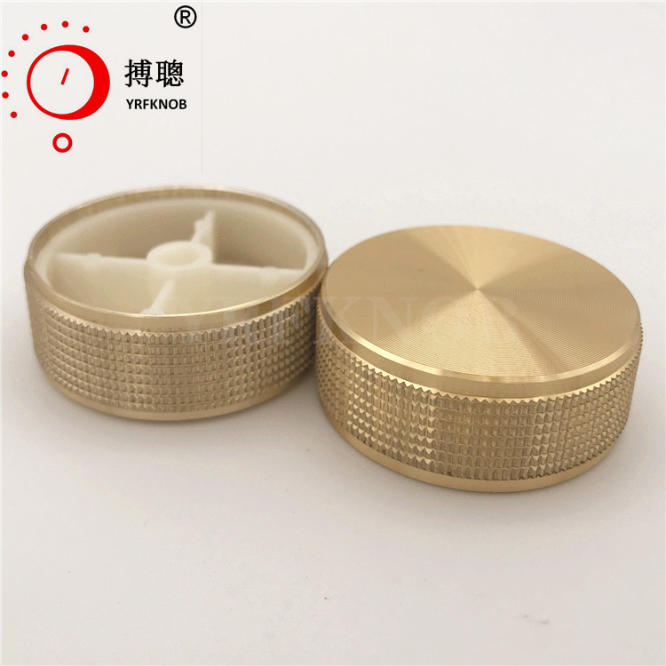 ֱ�����ܸ񵭻�ɫ���Ͻ���ť ����б��ֱ����λ����ťñ40*17