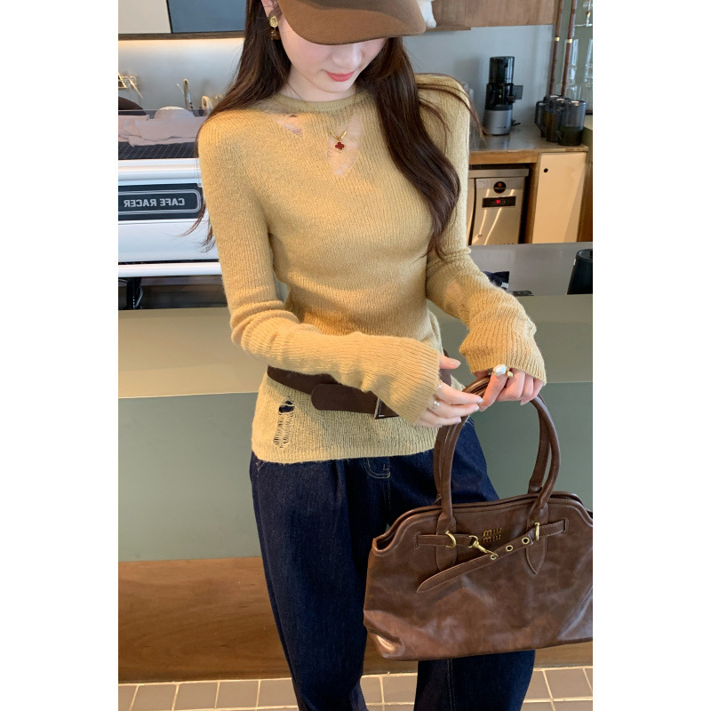 Special Wholesale French Retro Design Ripped Hollow Long-Sleeved Sweater Feminine New Hot Girl Style Top Special Wholesale French Retro Design Ripped Hollow Long-Sleeved Sweater Feminine New Hot Girl Style Top