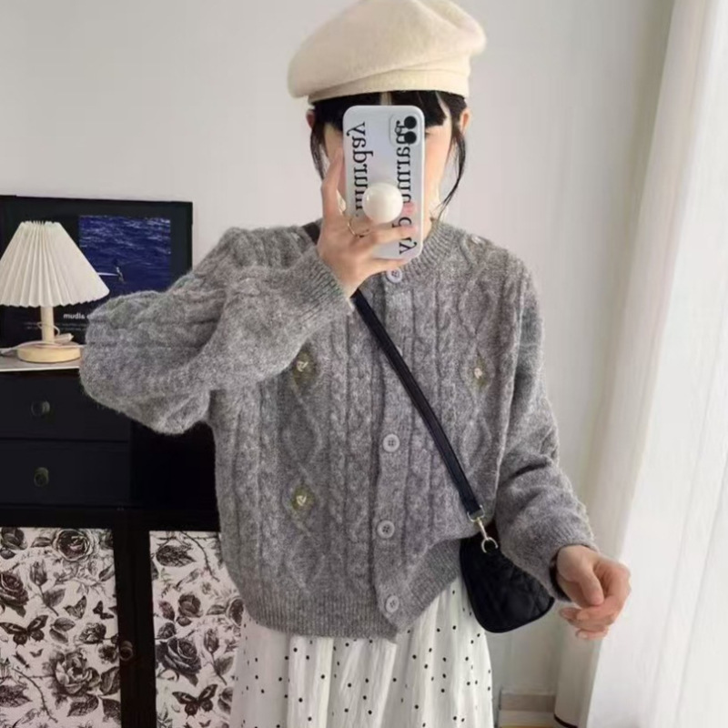 秋冬新款刺绣花朵麻花毛衣女外套日韩学院风甜美圆领针织开衫上衣|undefined