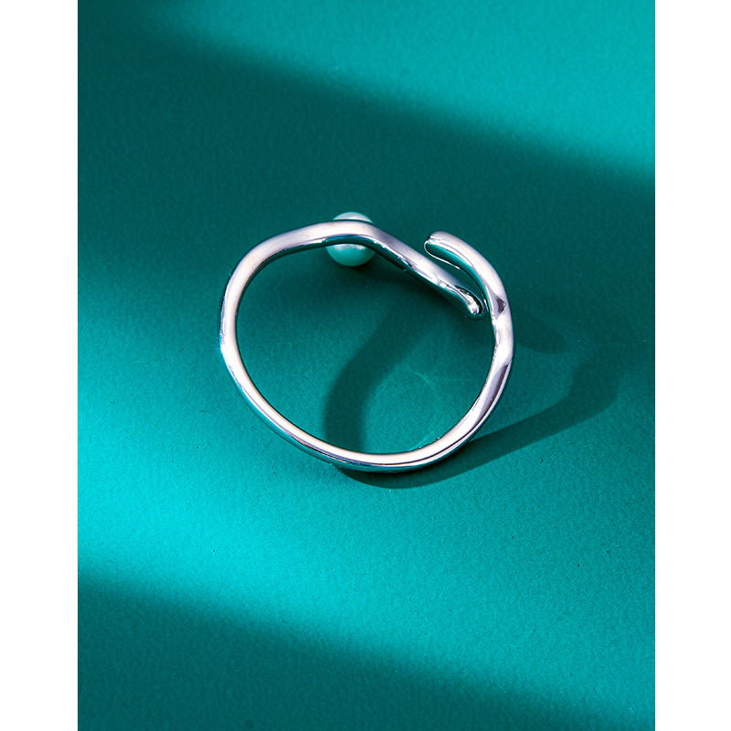 S925 anillo de perlas de plata esterlina personalidad abierta femenina diseño de nicho de moda Otoño e Invierno luz anillo de lujo personalidad estilo de moda