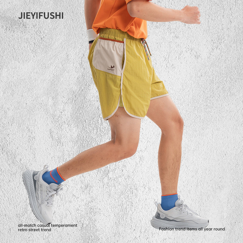 Outdoor Sports Shorts for Men, Summer Water-Repellent, Quick-Drying, Double-Layered Mesh Lining, Casual Contrasting Color Quarter-Length Pants