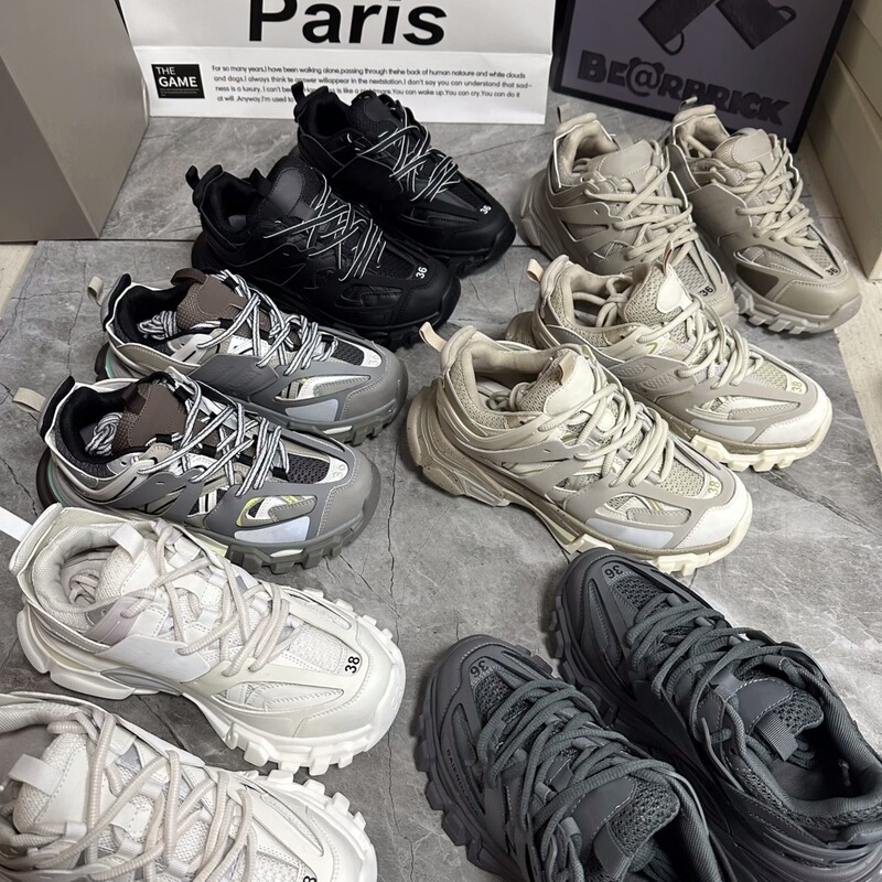 Thick-Soled Dad Shoes Track Family Third Generation Triple Pure Original Versatile Height-Increasing Shoes Men's and Women's Sports Shoes Black