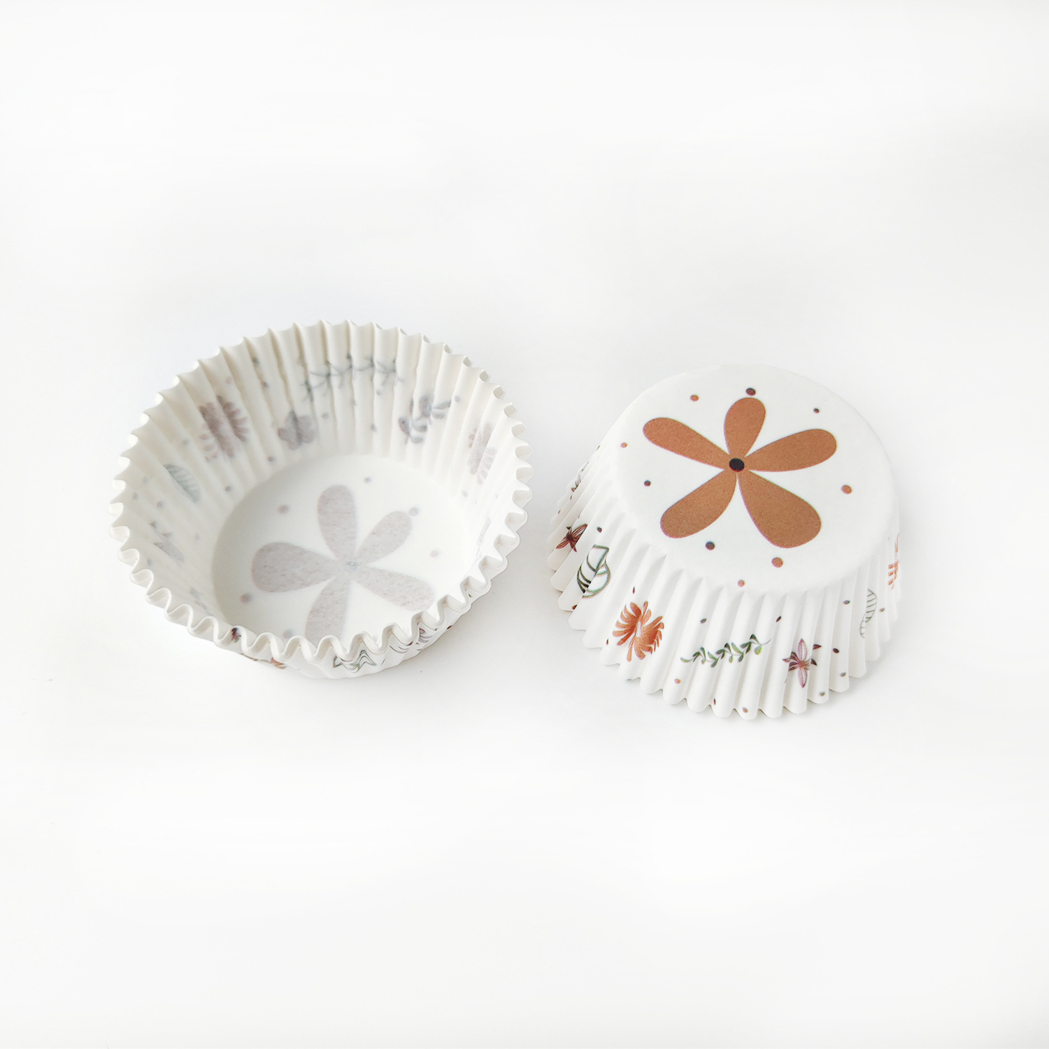 100 pcs / caja Xue Mei Niang soporte de papel para pastel medio soporte de papel para hornear tazas de papel muffin relleno soporte de papel a prueba de aceite