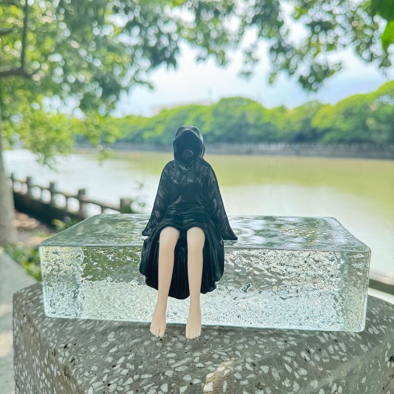 跨境万圣节Mysterious statue 黑袍女王书架像装饰品桌面手办|undefined