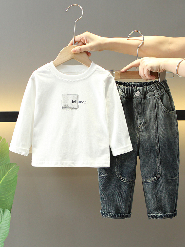 7059 Traje de primavera y otoño para niños 2025 nuevo estilo coreano suéter de estilo occidental cárdigan de tres piezas vaquero bebé