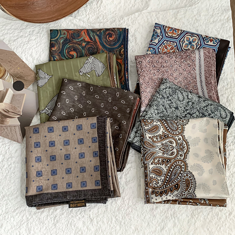 Bufanda de seda, bufanda cuadrada pequeña, nueva flor de anacardo, bufanda de seda de imitación, protección para el cuello de alta calidad, bufanda, chal, diadema