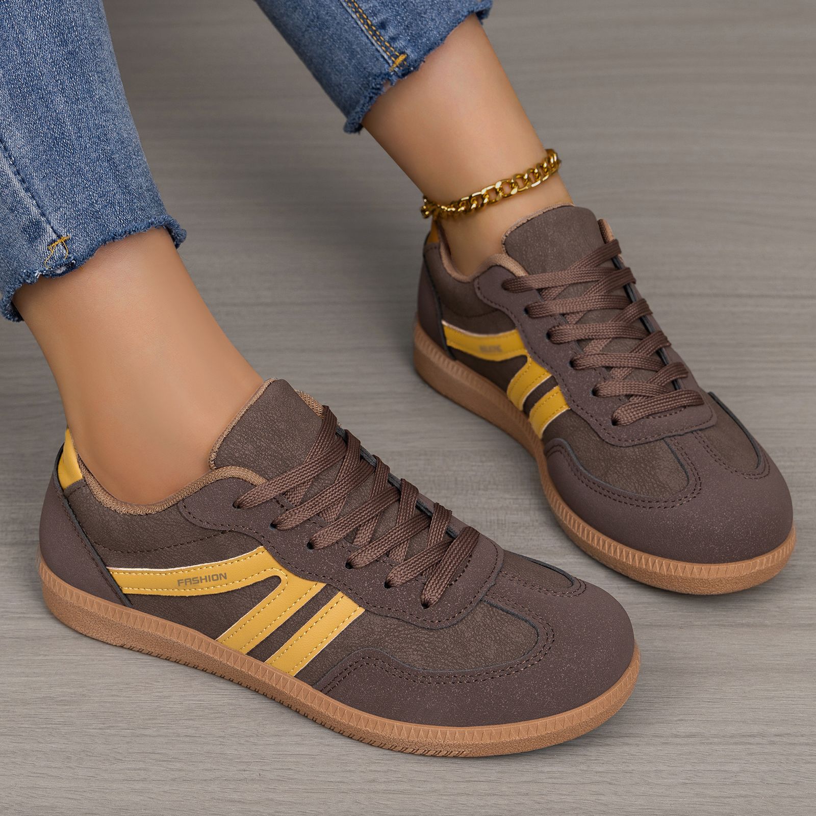 Zapatos de mujer transfronterizos TEMU color de moda zapatos de entrenamiento de estilo alemán retro europeo y americano zapatos planos de altura ancha zapatos casuales de boca ligera