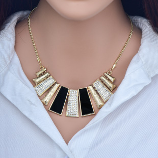 �W���F���ڰ׺��s��������I�P�׺ζ̿��i����n���Ʒ�����