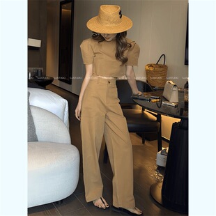 С����ײ�����bŮ�ļ��̿������һ����ootd�����¿����ֱͲѝ