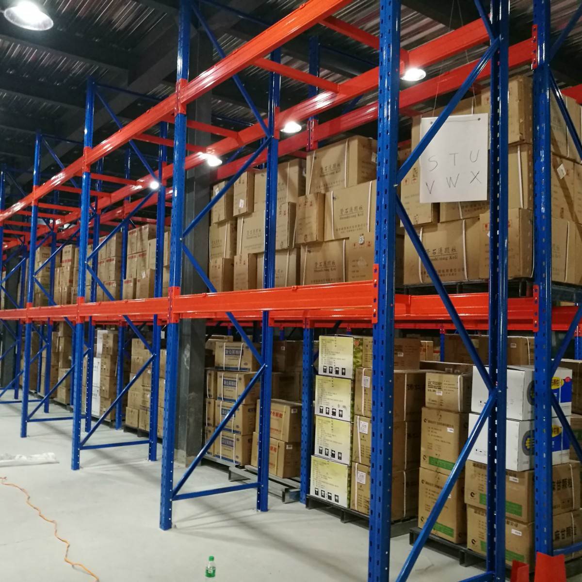 石家庄中型货架 保定厂家供应仓储货架  中量型货架批发 库房货架