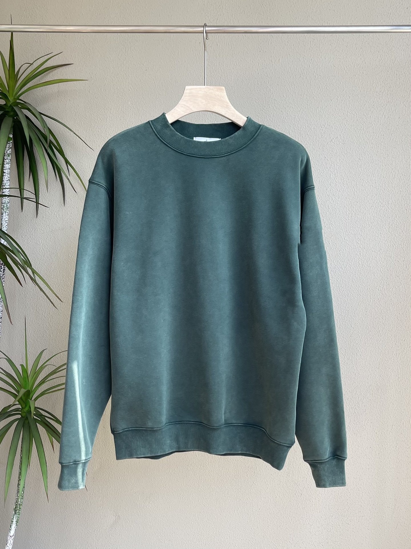 Suéter de lana 23SS en otoño e invierno pareja de invierno y cacho de camisa gruesa para hombre