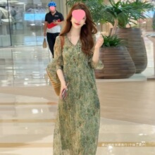 6�ļ��r�иоGɫ�黨ѩ���B��ȹŮ���|���e�����Lȹ�ӱ���
