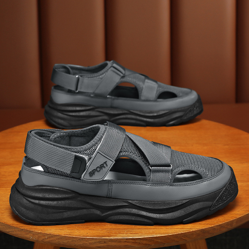 Zapatos con agujeros para hombres 2025 nuevo estilo de verano para ir al trabajo, papá, sandalias de conducción, zapatos de hombre, zapatillas de deporte, sandalias