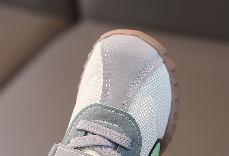 2023 Spring New Casual Mesh Breathable Boys Girls' Sports Lightweight Middle and Small Children's Running Shoes_voghion.com