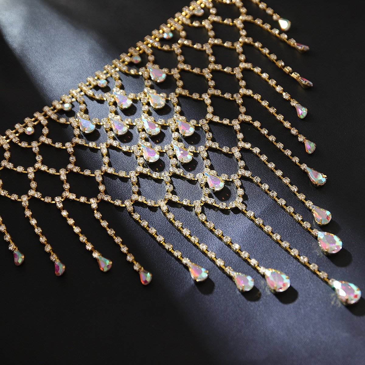 Elegant Tassel Design