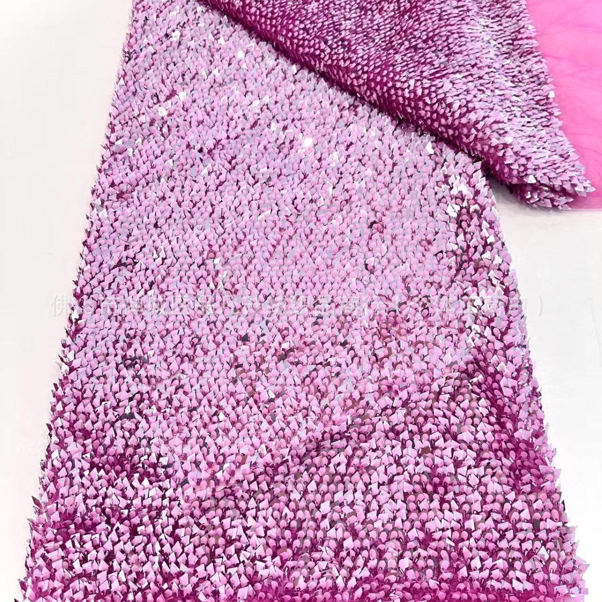 Fabricante al por mayor escamas de pescado sequin bordado tela cena brindis vestido de baile vestido de fiesta tela