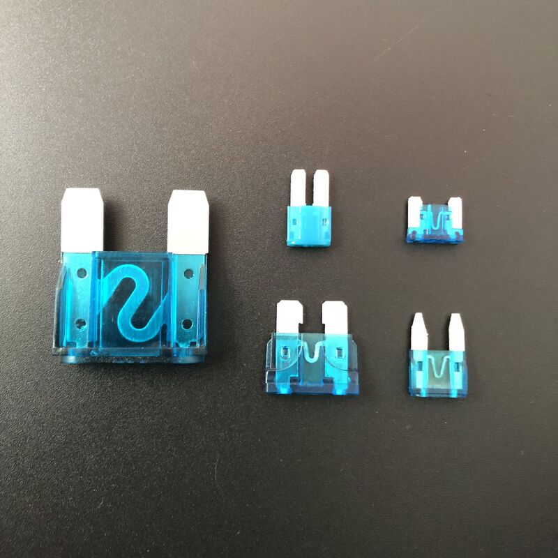 Car fuse car fuse zinc alloy car insert fuse piece large, medium and small mini M2 wholesale Car fuse car fuse zinc alloy car insert fuse piece large, medium and small mini M2 wholesale