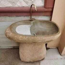 鹅卵石户外洗衣池阳台原石洗漱盆室外庭院水池一体原石洗衣垒德株