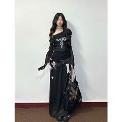 暗黒亜比y 2kの肩の日焼け止めの上着の女性2025夏の新型の亜文化の復古の十字の長袖のtシャツ