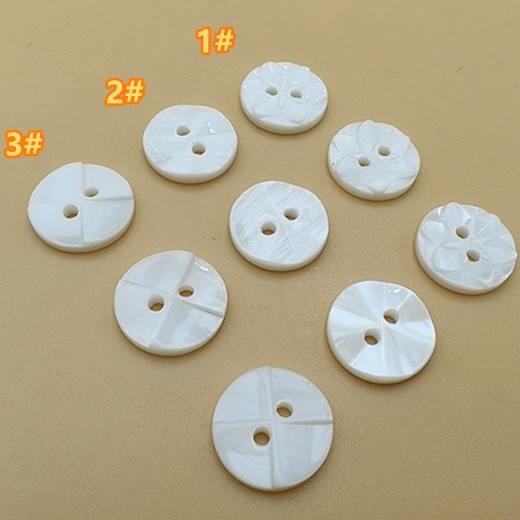 18L河贝双白雕刻款2孔衬衣针织衫羊毛衫裙衣纽扣多种花型可diy