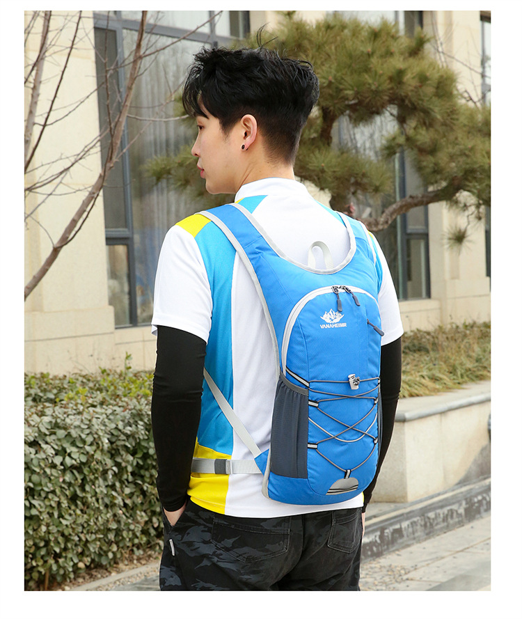 Sports Solid Color Pillow Shape Zipper Functional Backpack display picture 6