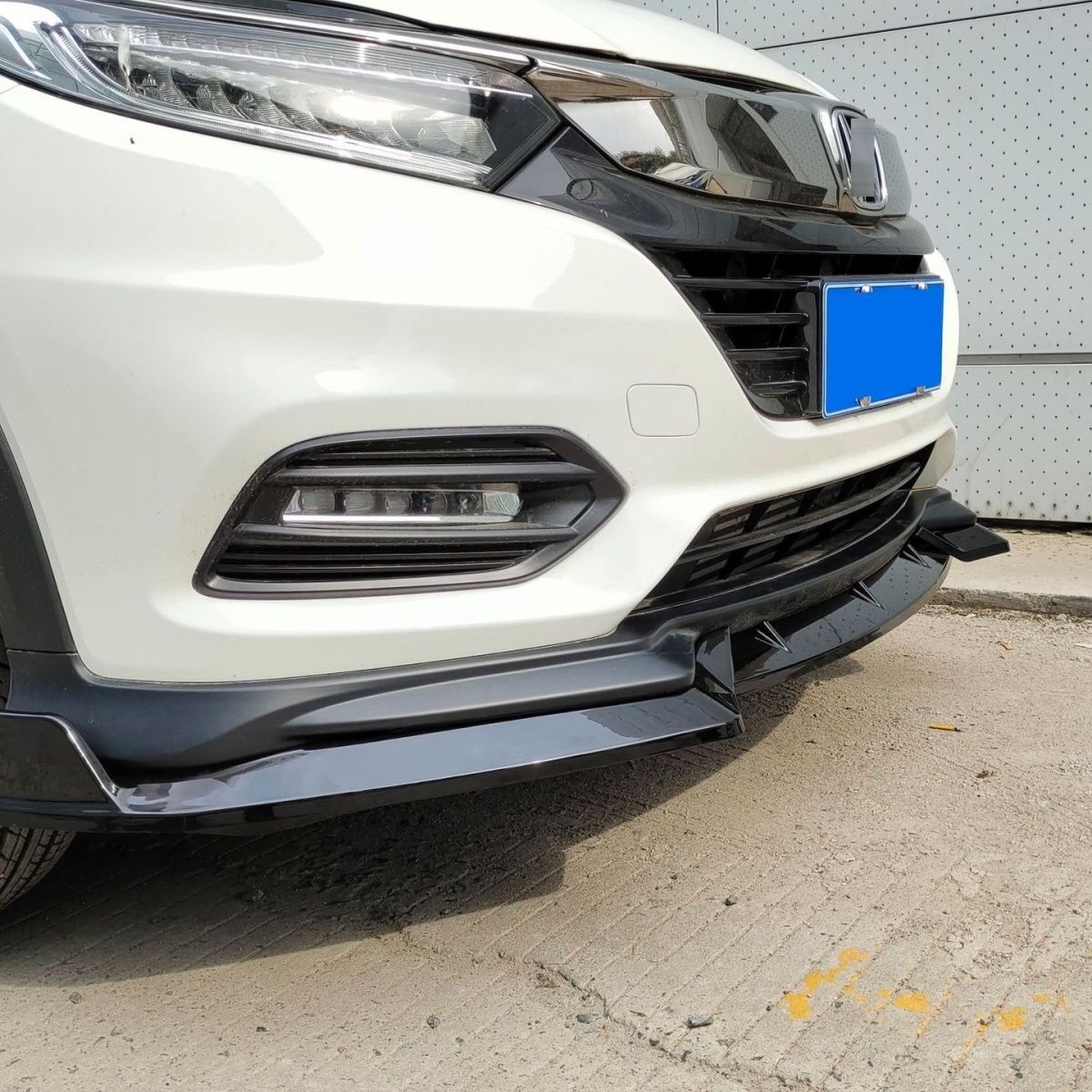 Suitable for Honda Hr-V Front Spoiler 2019-2020 Models, Universal for Hr-V, Three-Section Front Lip Modification