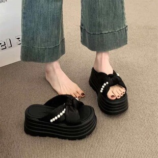 �r�н����������ЬŮ���⴩2026�¿�7cm�������һ����ɳ����Ь