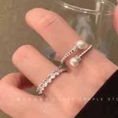 超精致银色时尚珍珠锆石戒指女小众设计感高级轻奢复古叠戴指环潮