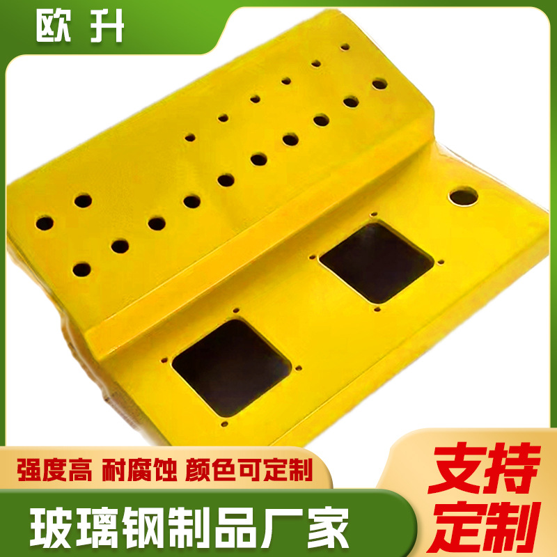 承接制作各类玻璃钢制品 水箱 挡风板 异形件等