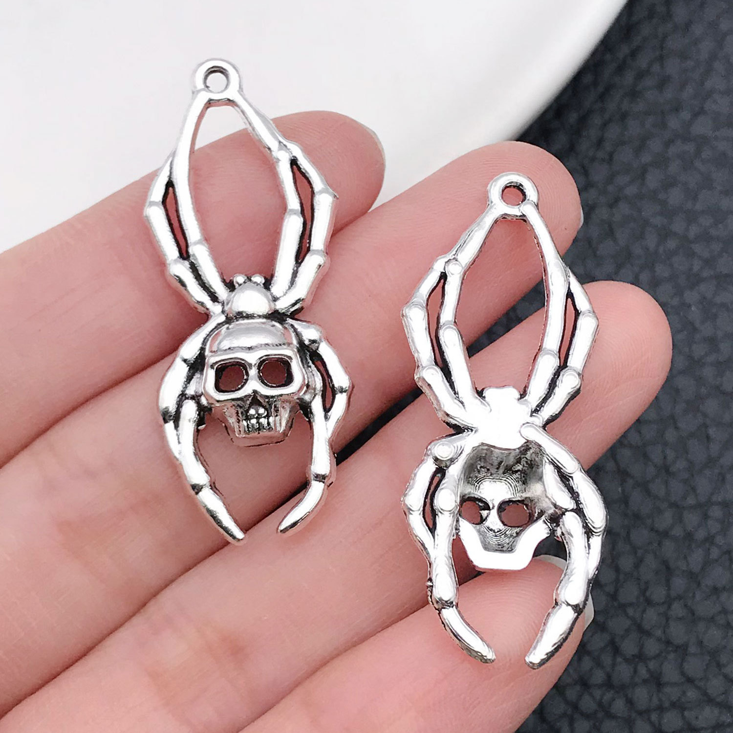 Mixta 80 accesorios de Halloween calabaza cráneo murciélago bruja colgante DIY accesorios de la joyería pendientes material