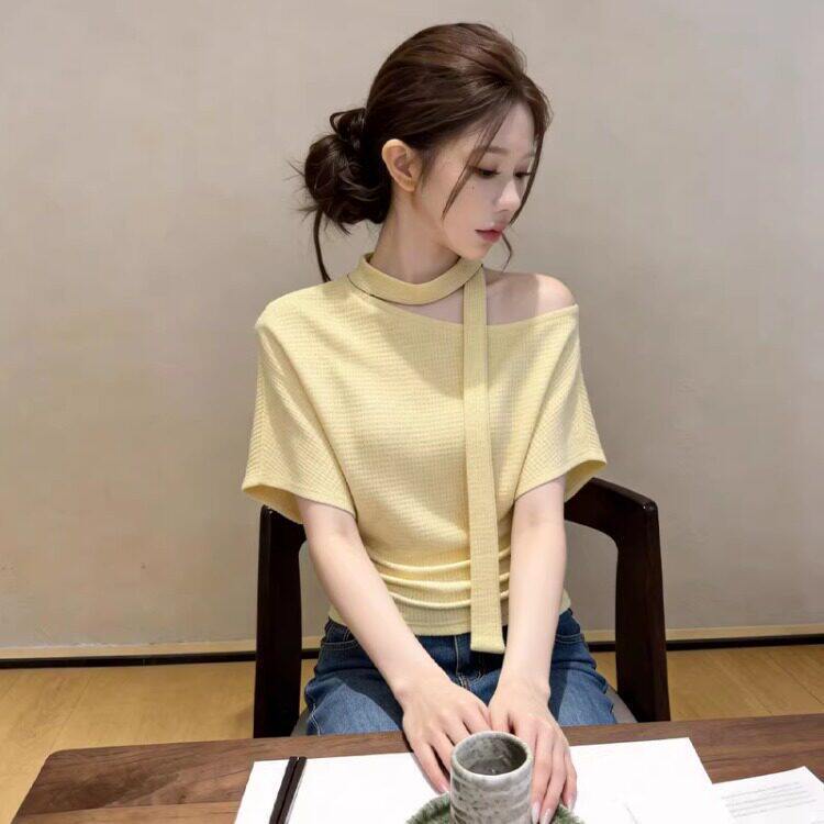 Unique Design Asymmetrical Shoulder Tie Short-Sleeve Versatile Blouse for Women 2026 Plus Size Yellow Off-Shoulder Slim Fit Versatile Top Unique Design Asymmetrical Shoulder Tie Short-Sleeve Versatile Blouse for Women 2026 Plus Size Yellow Off-Shoulder Slim Fit Versatile Top