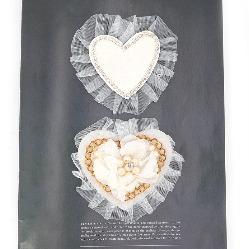 厂家直销包包鞋袜服装辅料布贴 简约爱心珍珠鞋花胸针DIY配饰