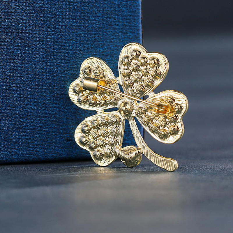 특별 가격 명확한 유럽과 미국의 금속 드롭 오일 4 잎 클로버 코세이지 라인 스톤 동물 레트로 지르콘 다이아몬드 핀 브로치 액세서리