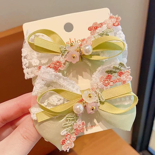 1616 Mori Green [A pair of pairs]