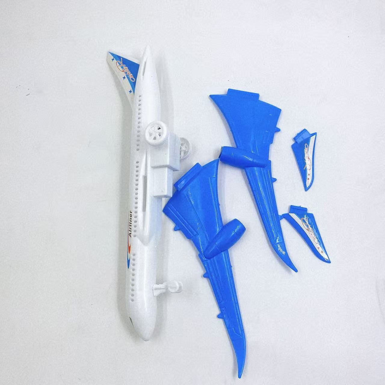 Juguetes para niños modelo de avión de cable grande scooter creativo jardín de infantes para niños pequeños aviones de ensamblaje aviones 2