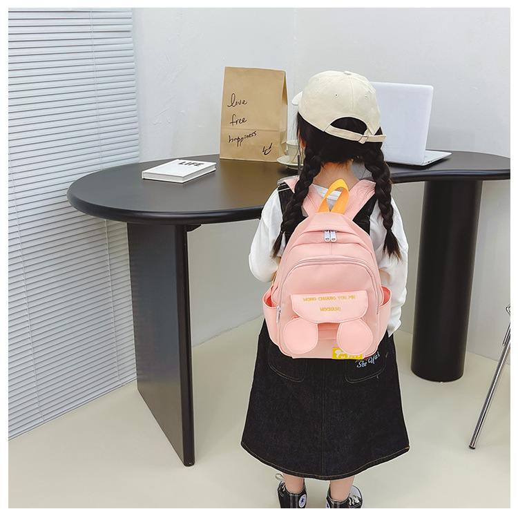 Waterproof 13 Inch 17 Inch Letter Solid Color Casual School Kids Backpack display picture 9