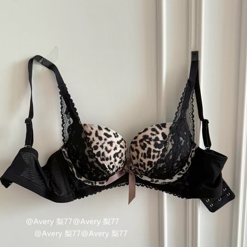 Little Snow Leopard// Leopard Print Lace Bowknot Lingerie for Women, Small Bust Push-Up Bra That Enhances and Lifts, Sexy Bra. Little Snow Leopard// Leopard Print Lace Bowknot Lingerie for Women, Small Bust Push-Up Bra That Enhances and Lifts, Sexy Bra.